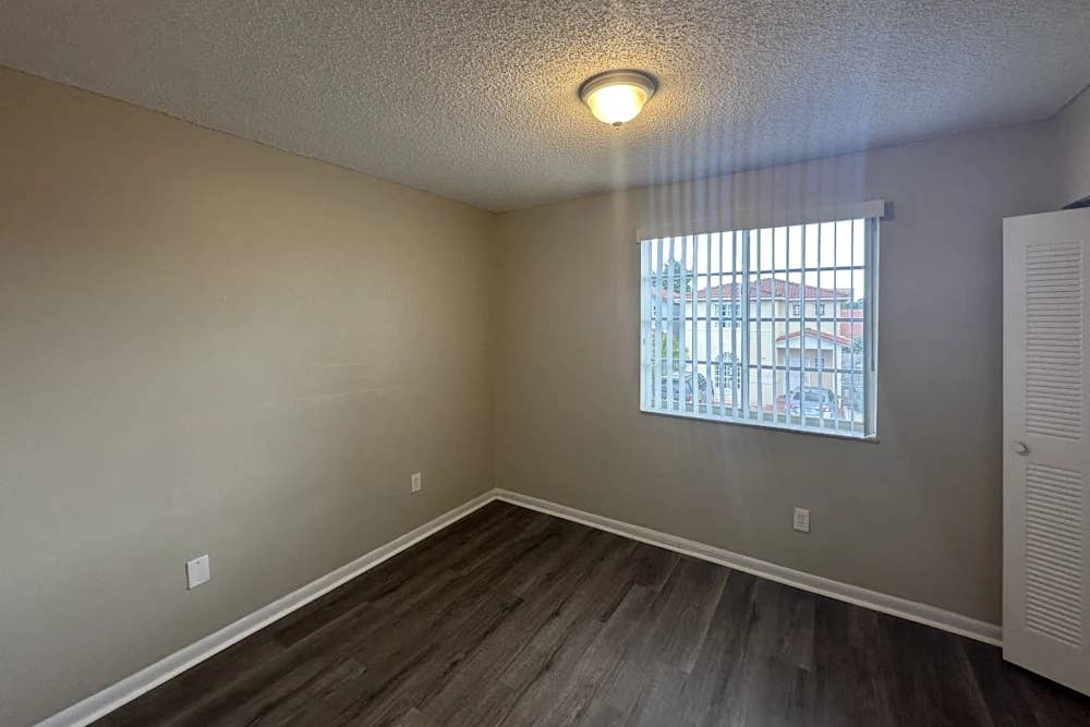 Private Bedroom + Private Bathroom