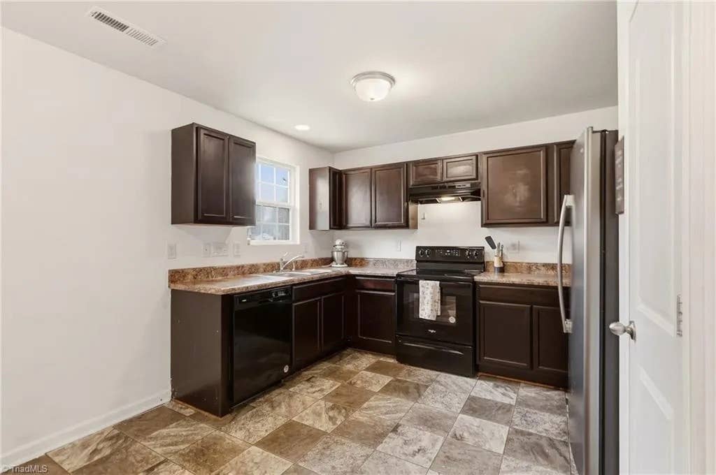 4 BR in Winston-Salem