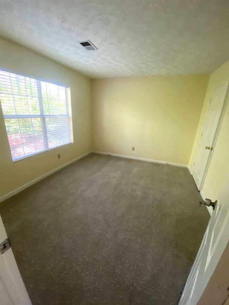 7 BR in Acworth