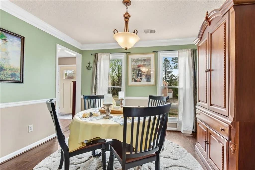 7 BR in Acworth