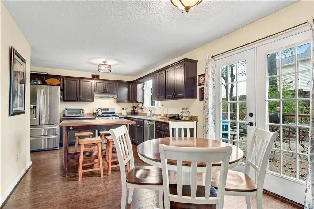 7 BR in Acworth