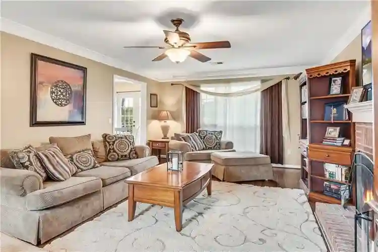 7 BR in Acworth
