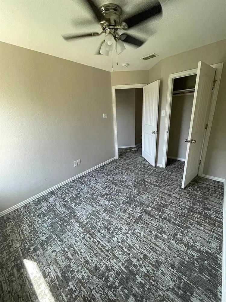 2 BR in Fort Worth