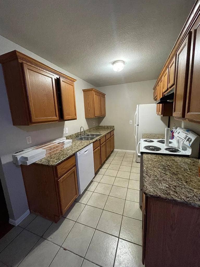 2 BR in Fort Worth