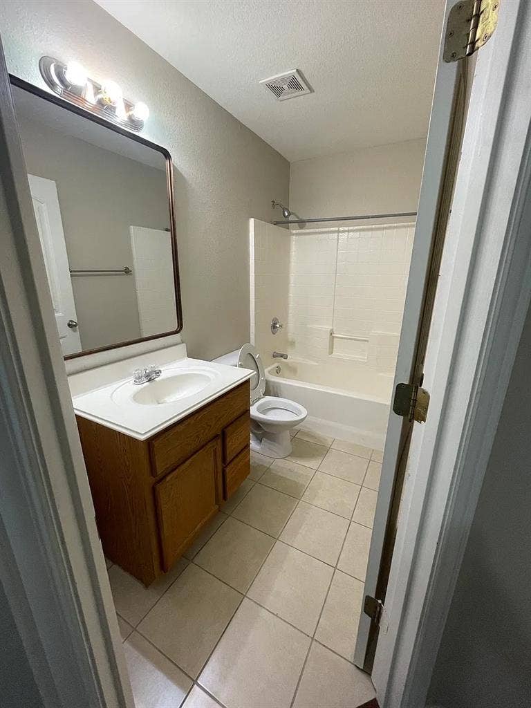 2 BR in Fort Worth
