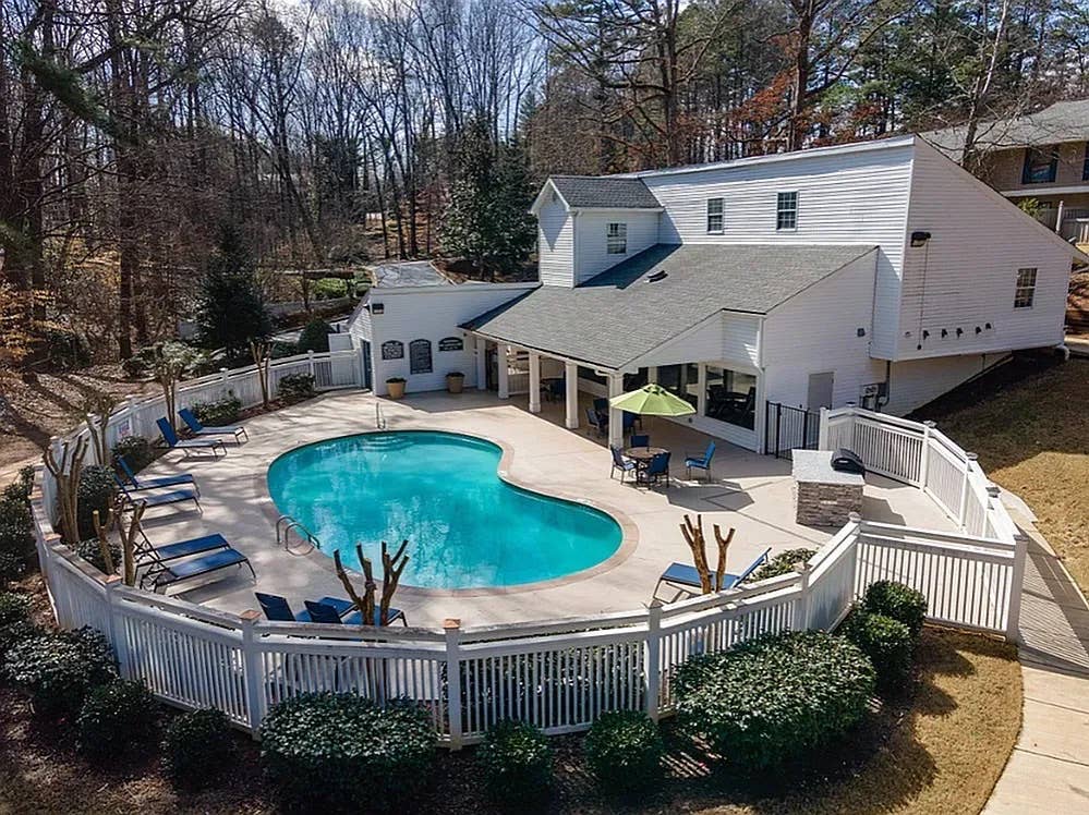 3 BR in Dunwoody