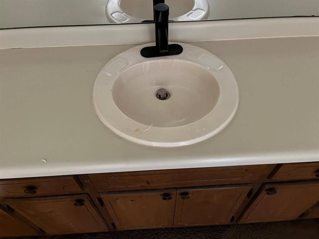 2 BR in Lawrenceville