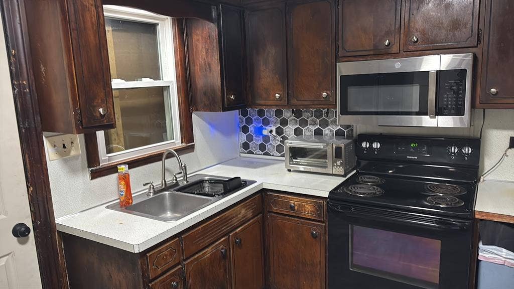 Furnished room for rent