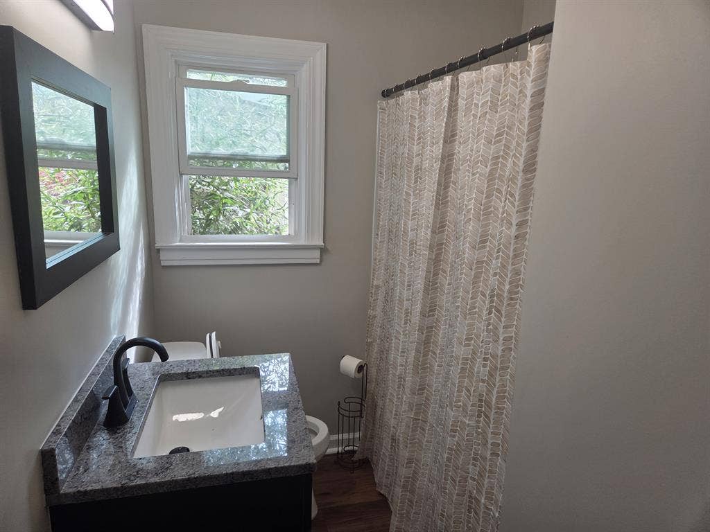 Furnished room for rent