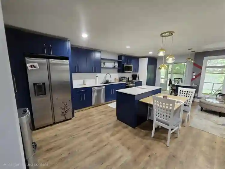 Furnished room+bathroom+garage
