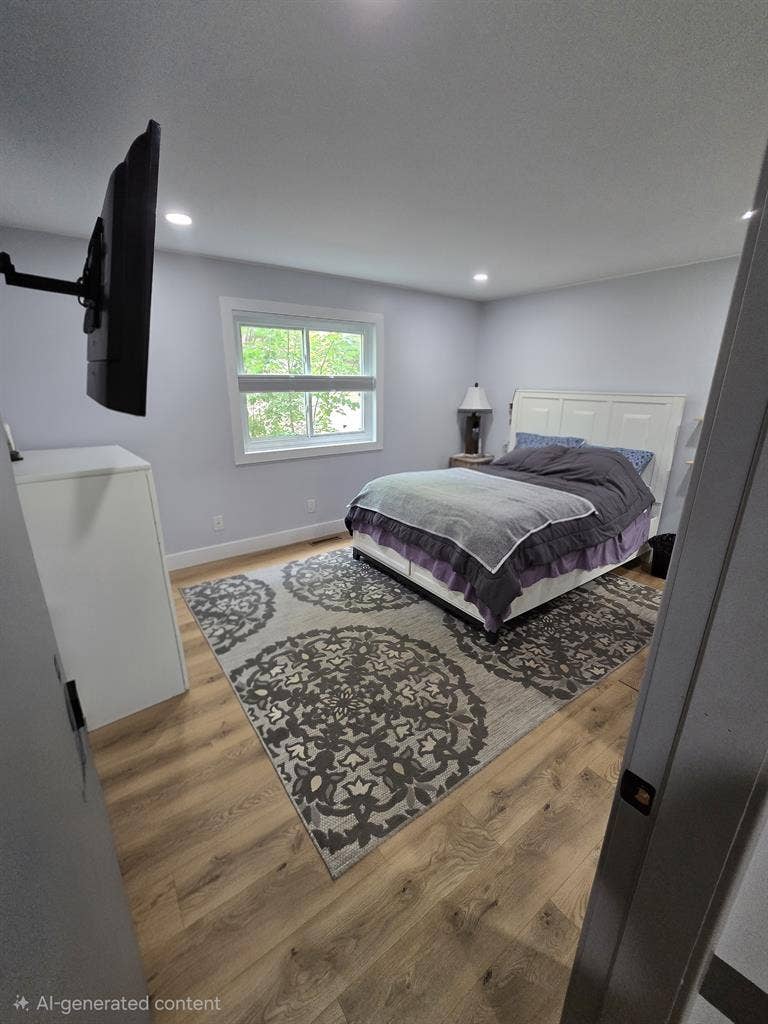 Furnished room+bathroom+garage