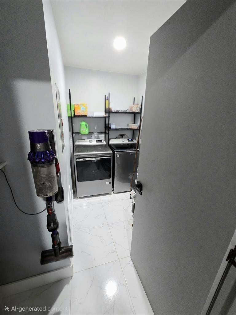 Furnished room+bathroom+garage