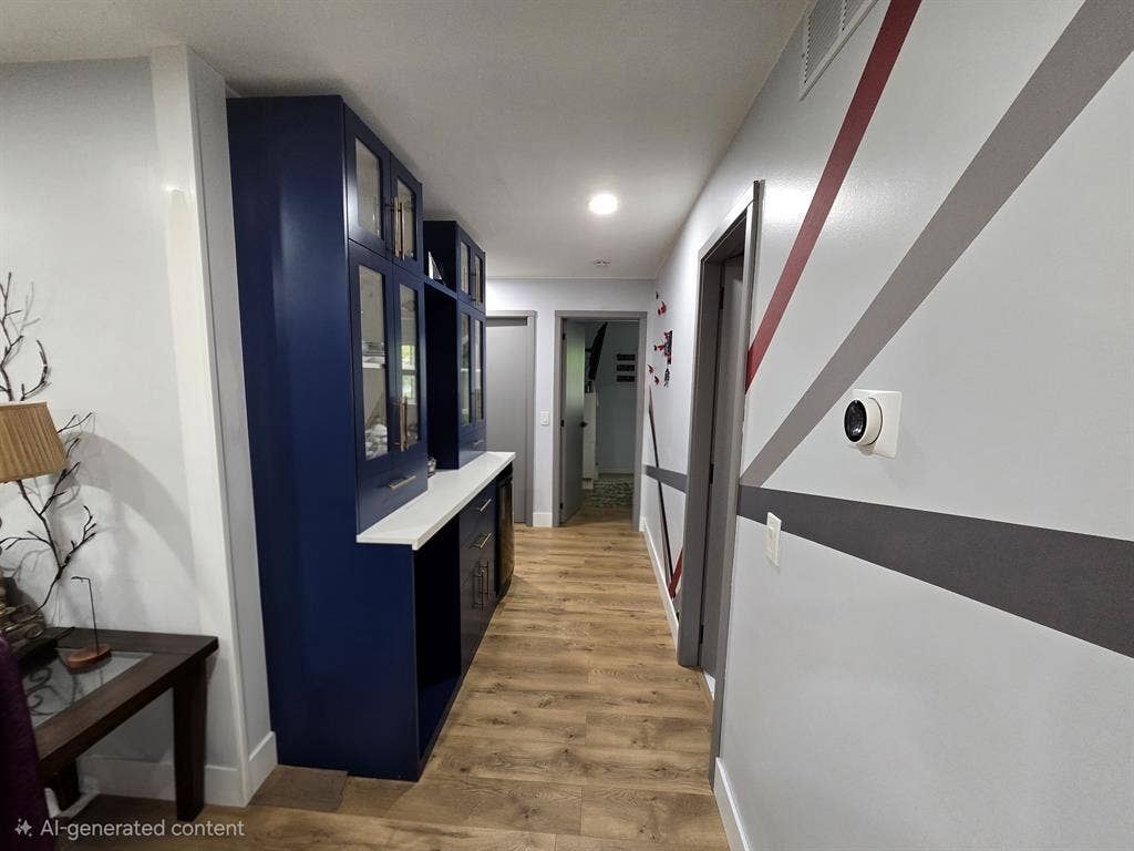 Furnished room+bathroom+garage