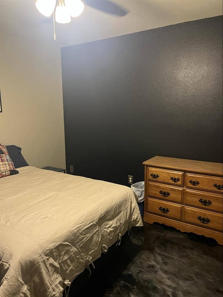 Private room and bath in Lewisville