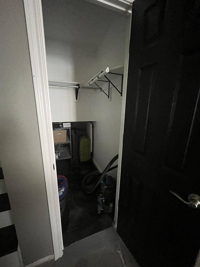 Private room and bath available now