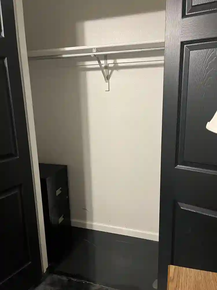 Furnished rm, priv bath- Lewisville