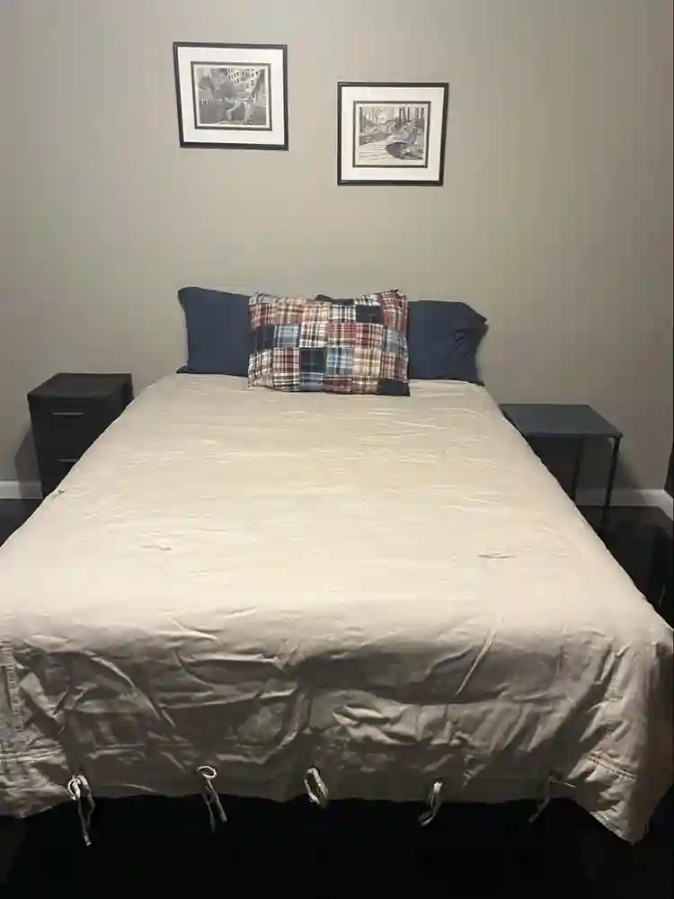 Private room and bath in Lewisville