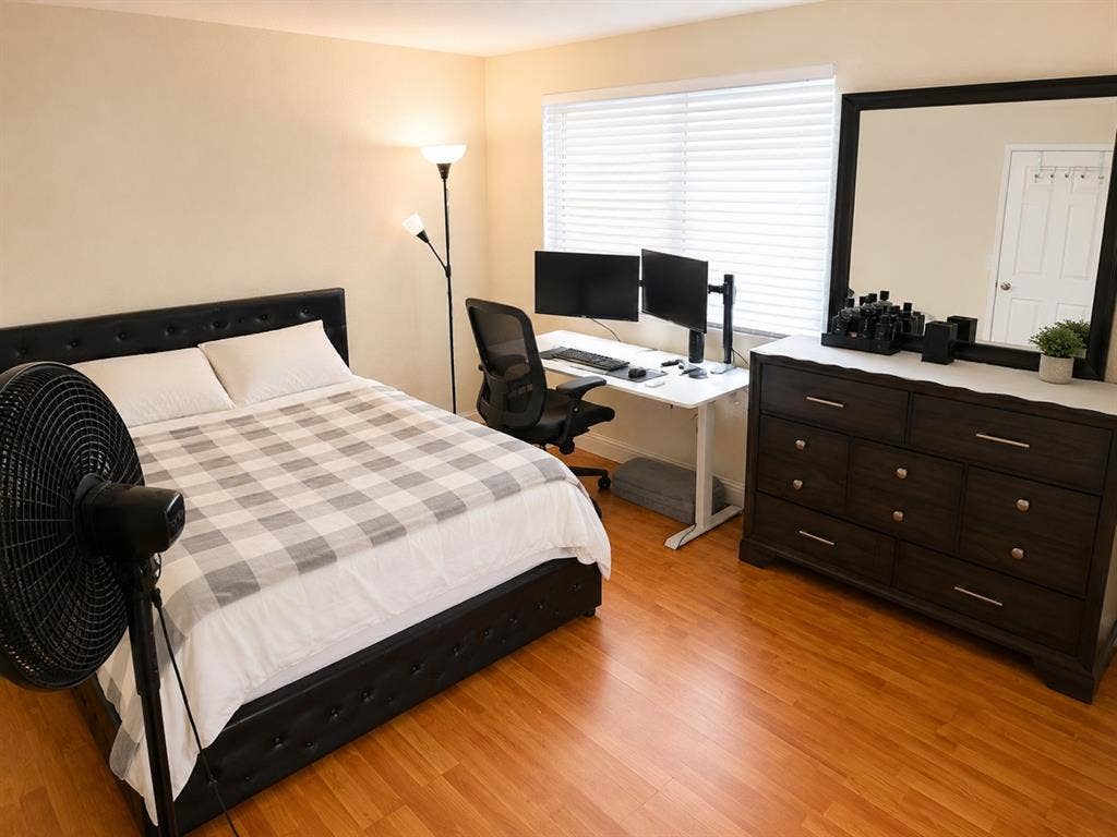 2-bed, 2-bath furnished Apt $2500