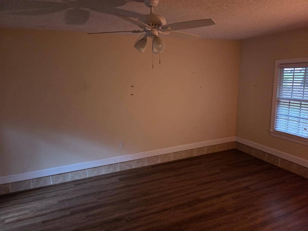800 /mo Utilities Incl