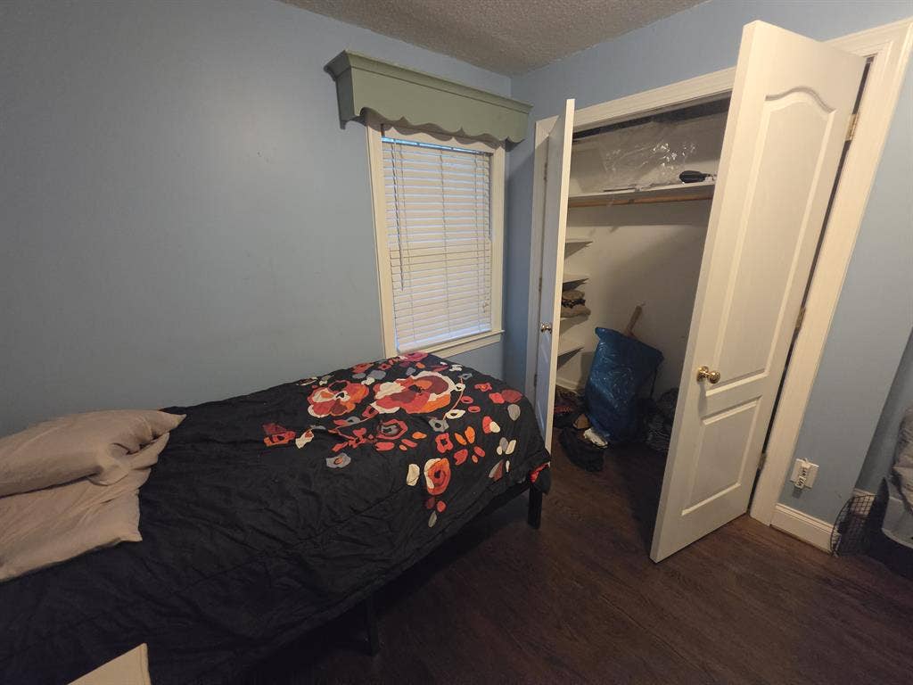 800 /mo Utilities Incl