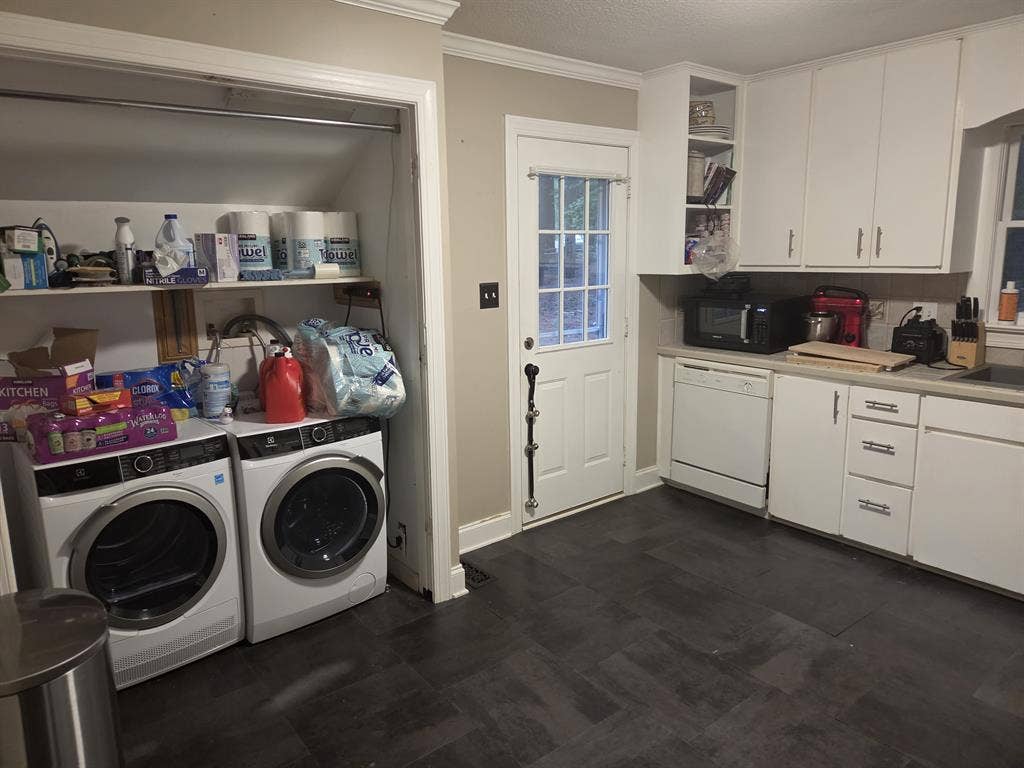 800 /mo Utilities Incl