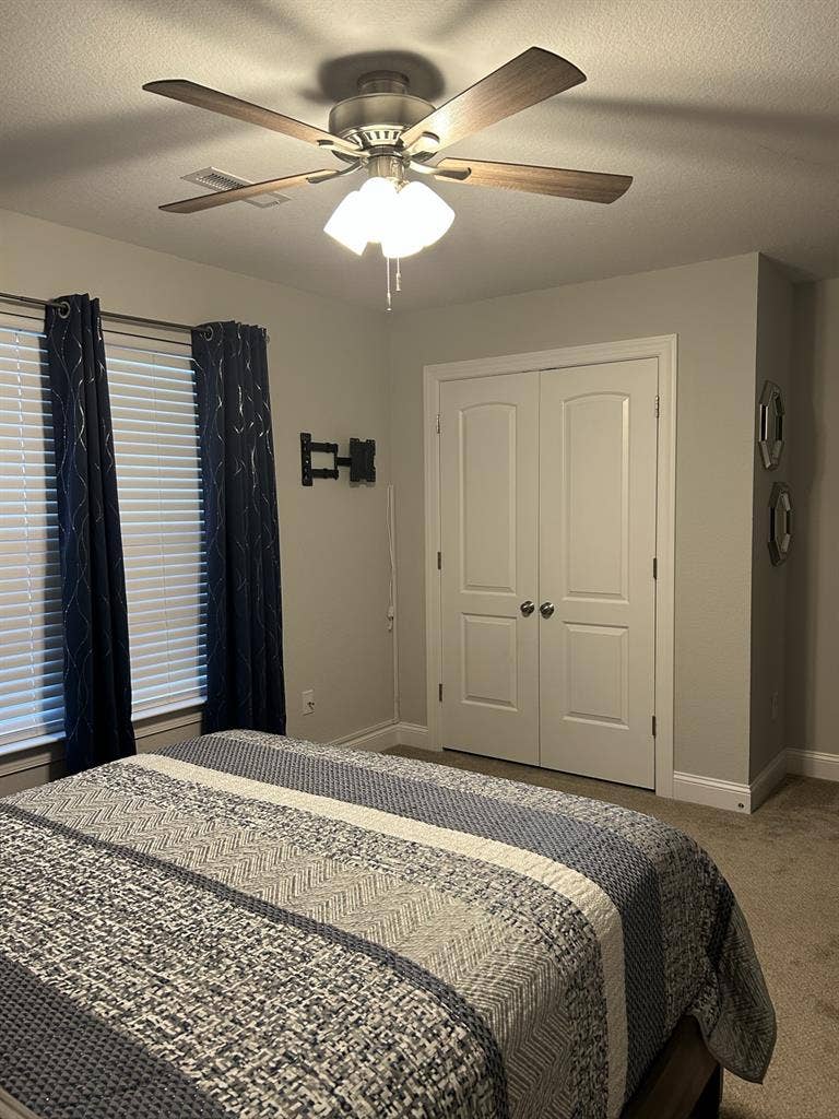 Furnished Room w/ Private Bathroom