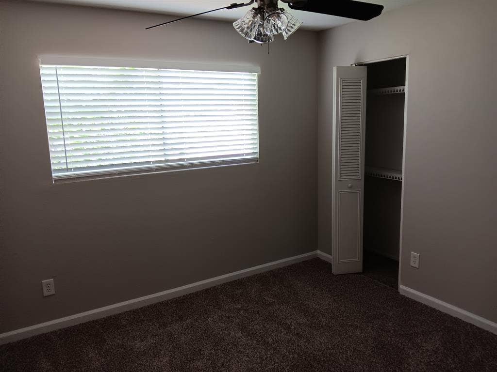 Room for rent in SW Houston