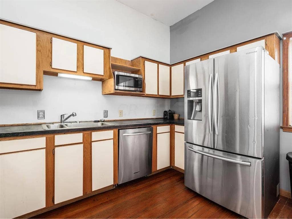 Private Room in 2BR House