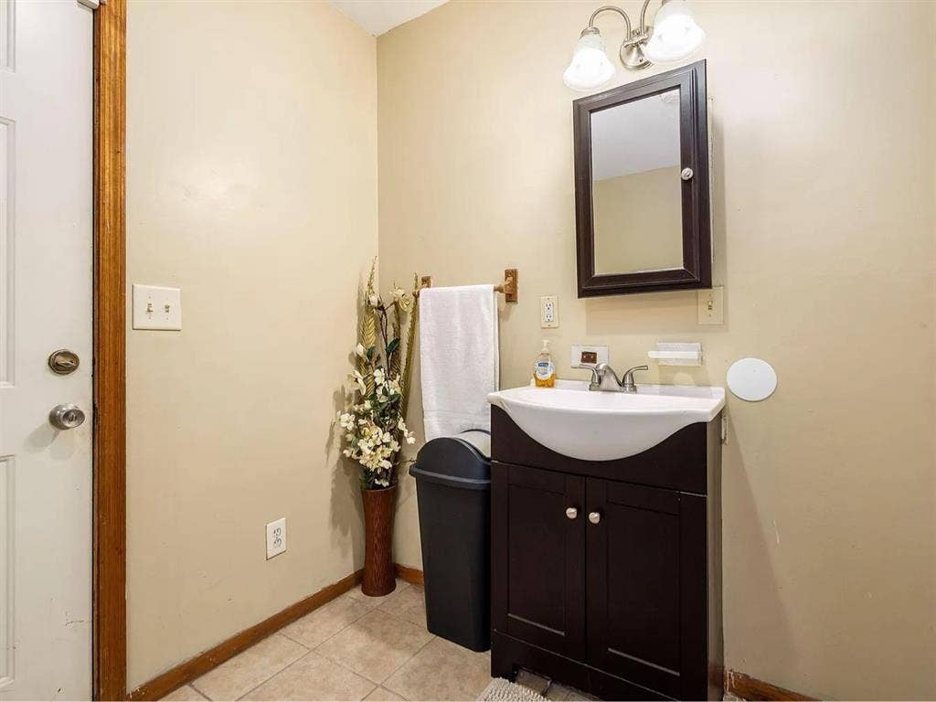 Private Room in 2BR House