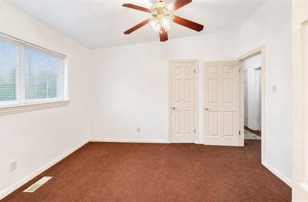 Private Room Available in House