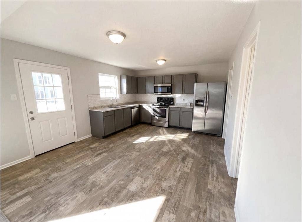 A spacious 3 bedroom 2.5 bathroom