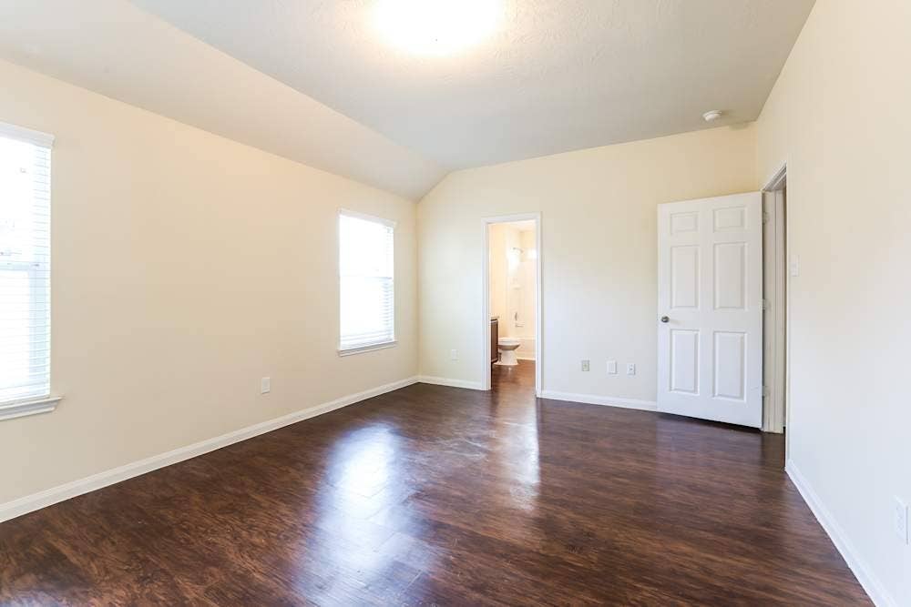 Private room for rent