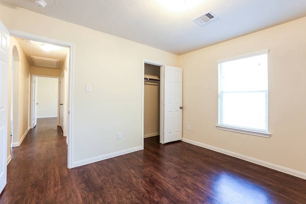 Private room for rent