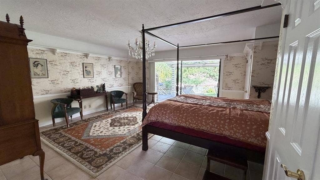 Spacious Private Suite Available
