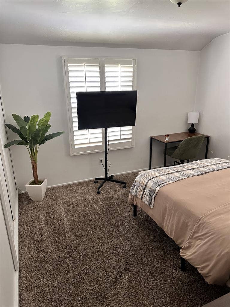Private Furnished Room for Rent