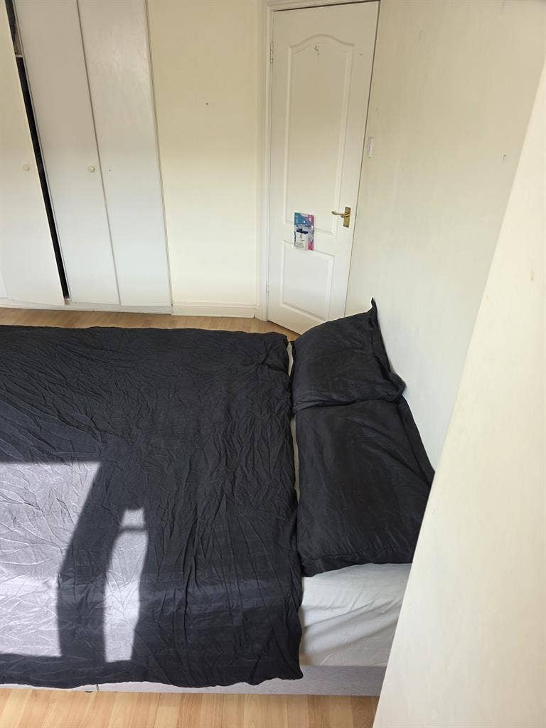 Room in Citywest Dublin 24