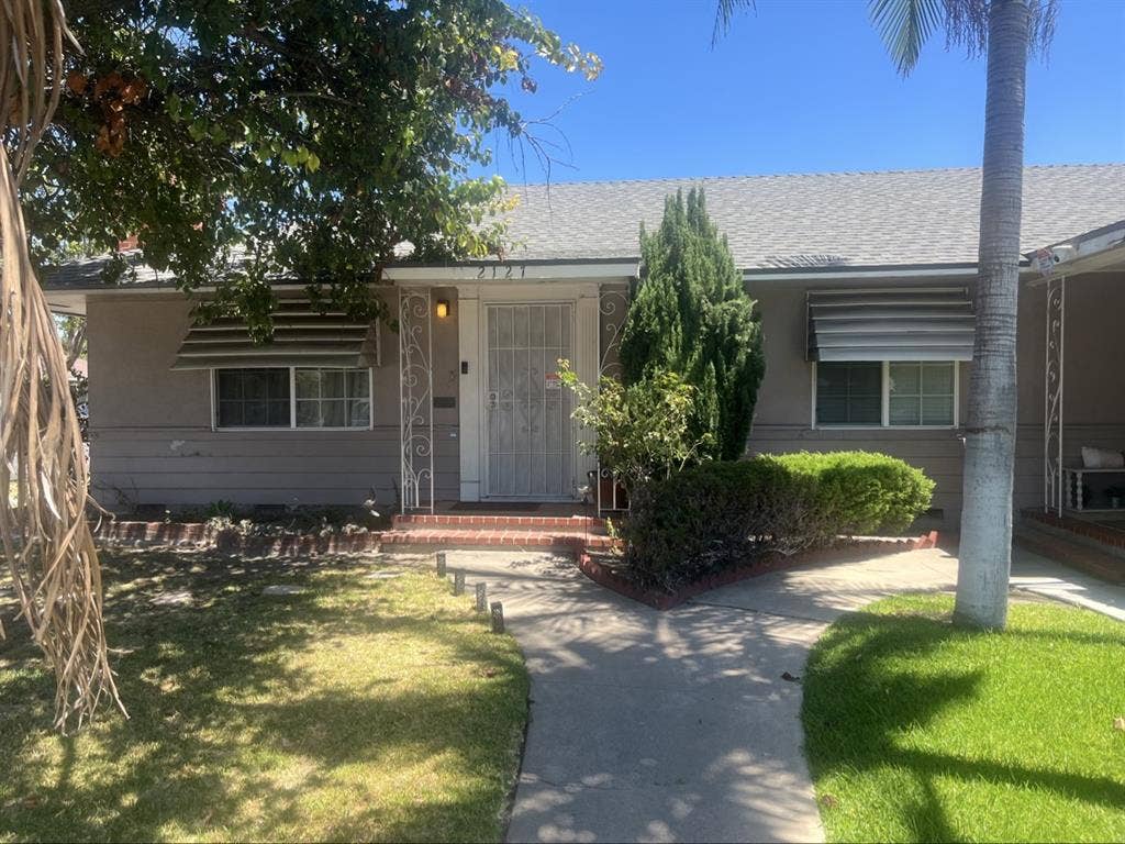 Room for Rent in Santa Ana