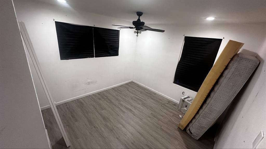 Looking for 2 roommates ASAP!