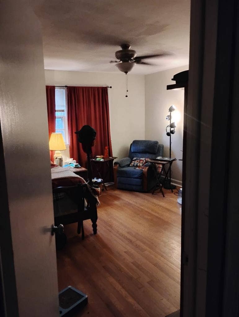 Seeking to split my lease.