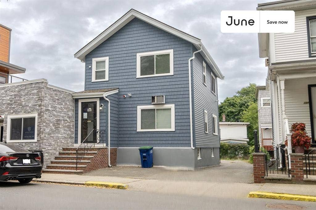 1 BR in Boston