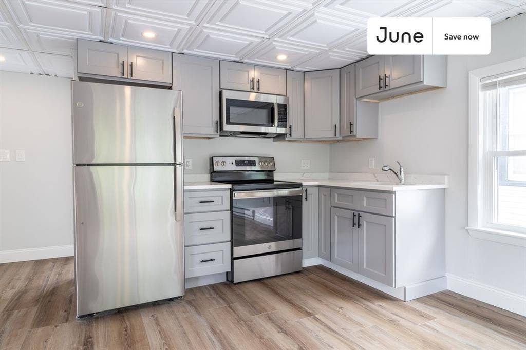1 BR in Boston
