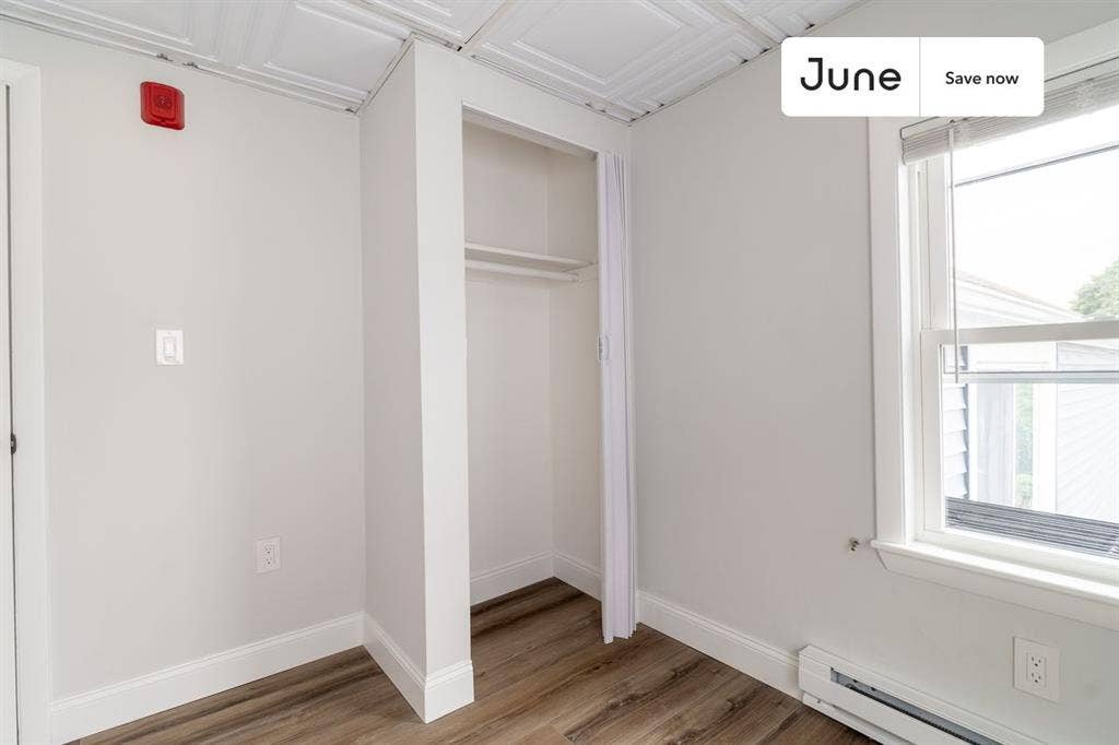 1 BR in Boston
