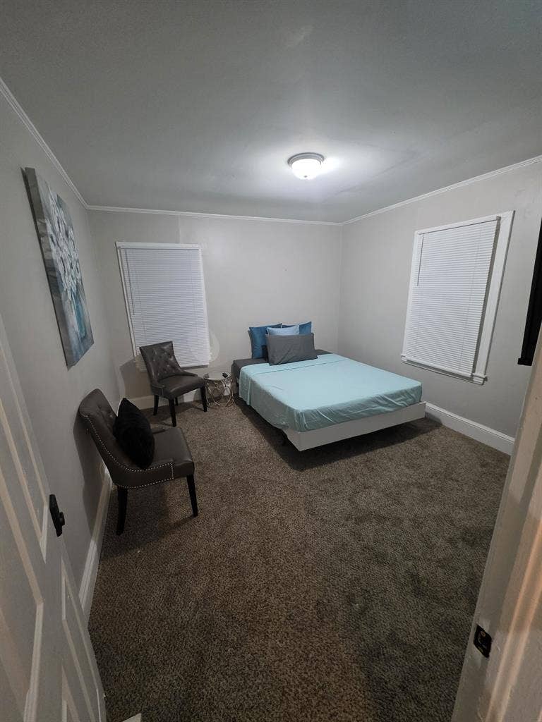 LARGE, Elegant East Point ROOM!!!