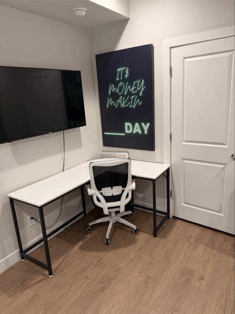Roommate Needed