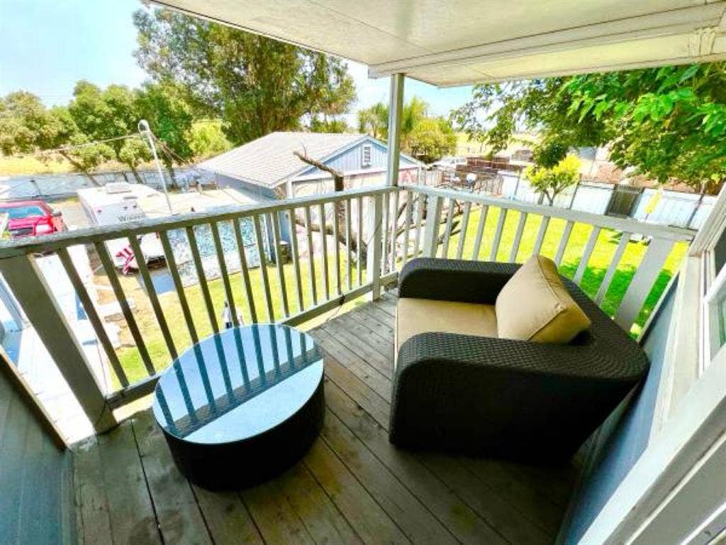 Separate entrance, with patio