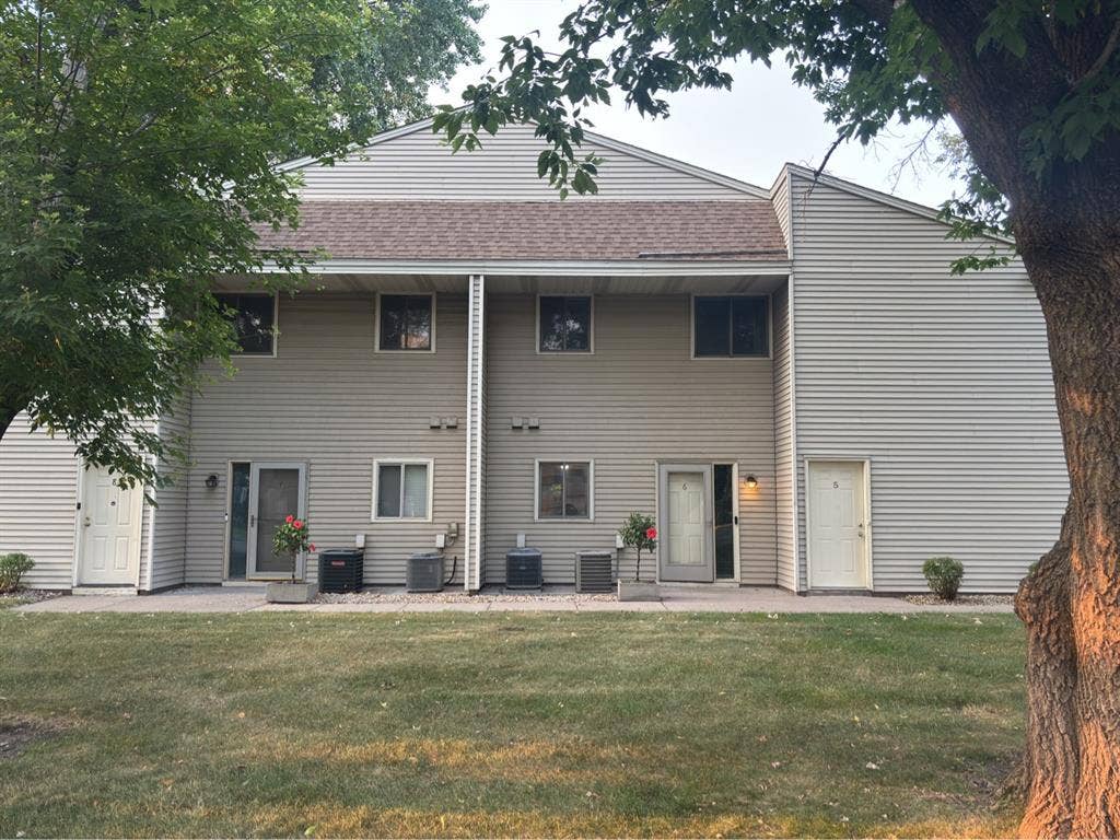 Room for rent includes utilities