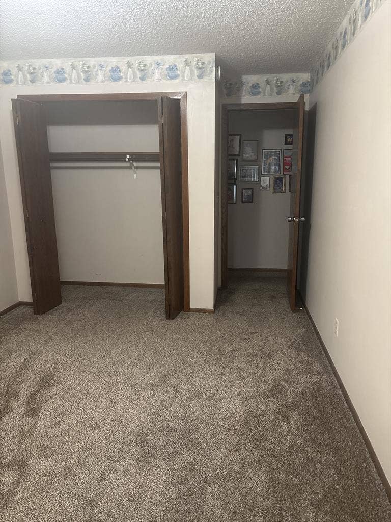 Room for rent includes utilities