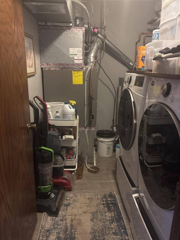 Room for rent includes utilities