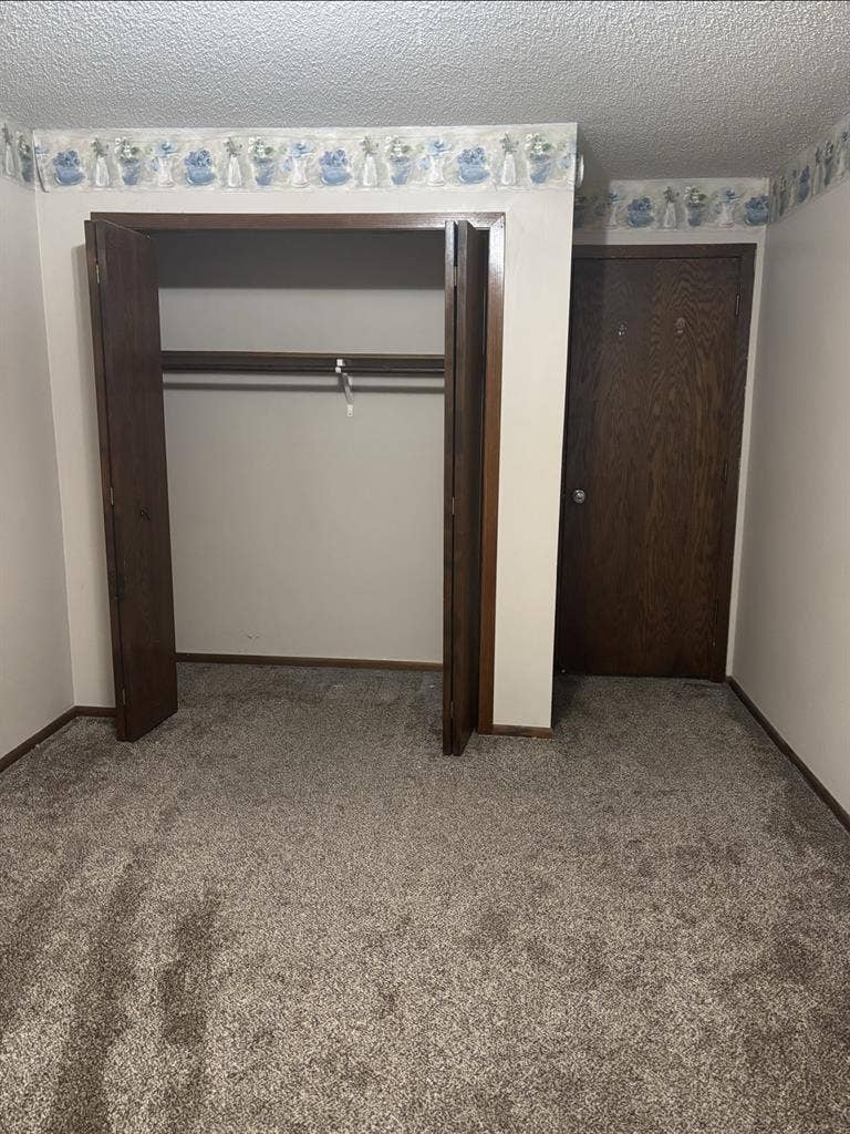 Room for rent includes utilities
