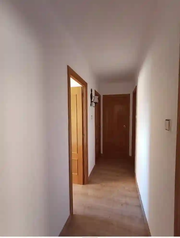 Se alquila habitación